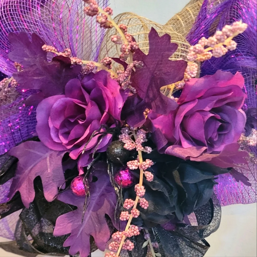 Handmade spider couple wreath on wire frame